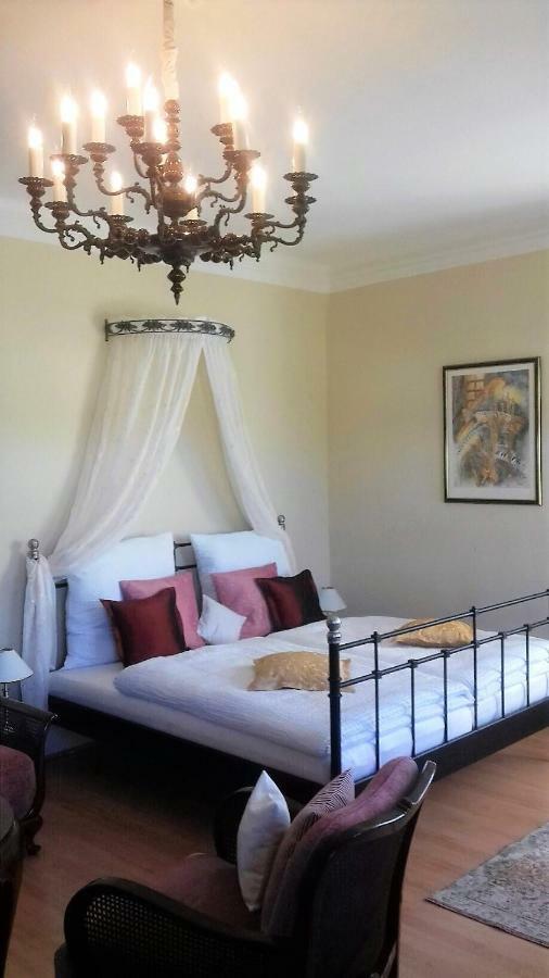 Herrenhaus Kunzwerda Bei Torgau - Aparthotel, Boardinghouse, Wohnen Auf Zeit Zewnętrze zdjęcie