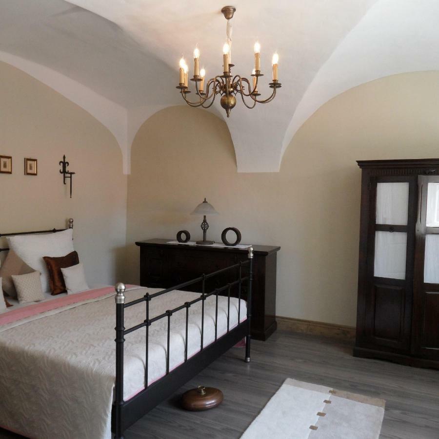 Herrenhaus Kunzwerda Bei Torgau - Aparthotel, Boardinghouse, Wohnen Auf Zeit Zewnętrze zdjęcie