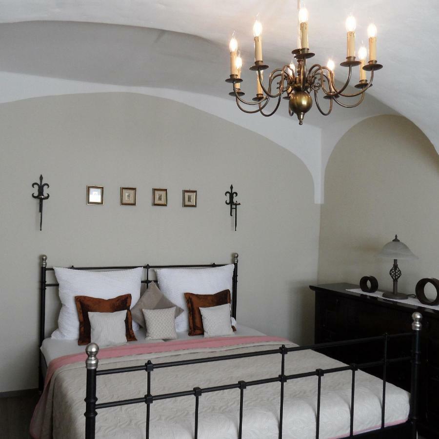 Herrenhaus Kunzwerda Bei Torgau - Aparthotel, Boardinghouse, Wohnen Auf Zeit Zewnętrze zdjęcie