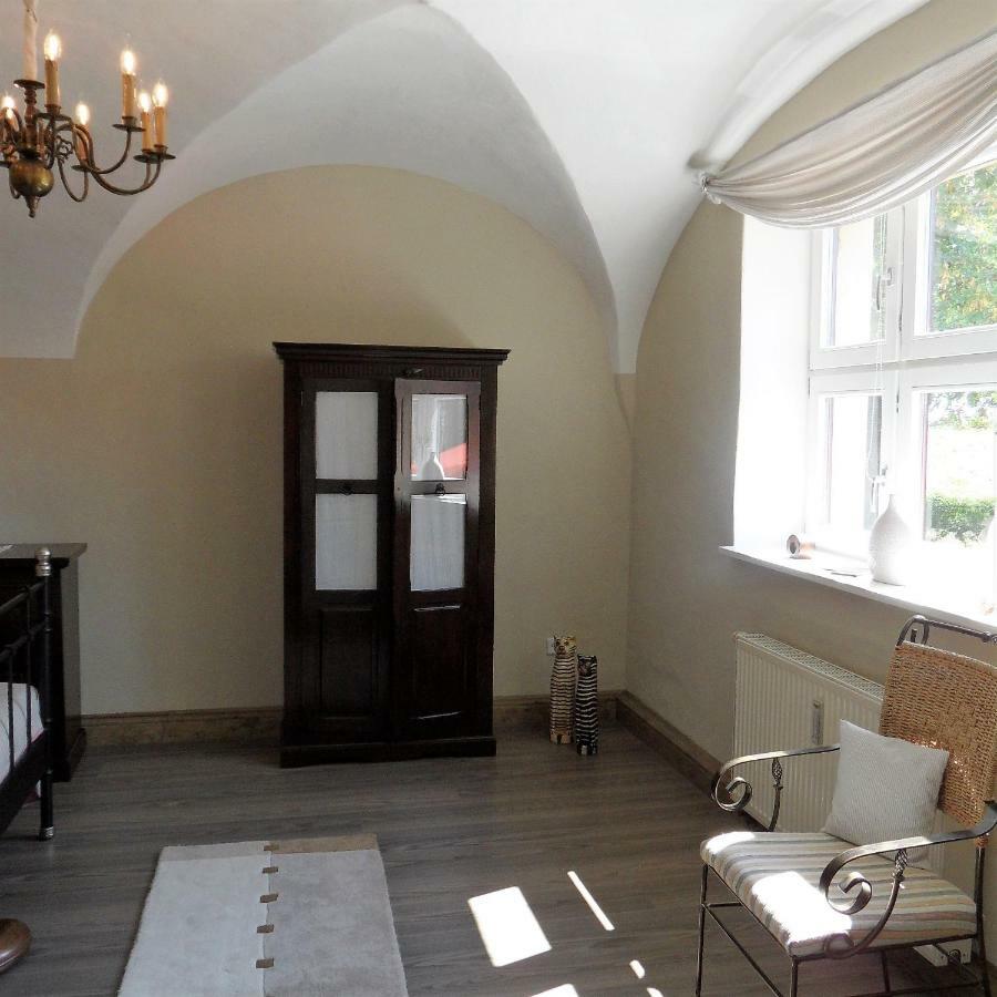 Herrenhaus Kunzwerda Bei Torgau - Aparthotel, Boardinghouse, Wohnen Auf Zeit Zewnętrze zdjęcie